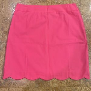 Talbots cotton spandex skirt. Scalloped hem, lined. Side zipper. NWT
